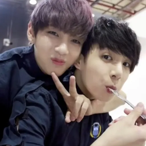 creator Taekook bloom🦋🎶's avatar
