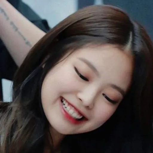 creator ♡Jennie Ruby-Jane♡'s avatar