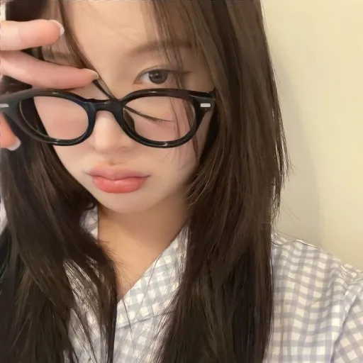 creator Kim yong-jung's avatar