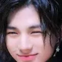 chat with ai character: Hyunjin