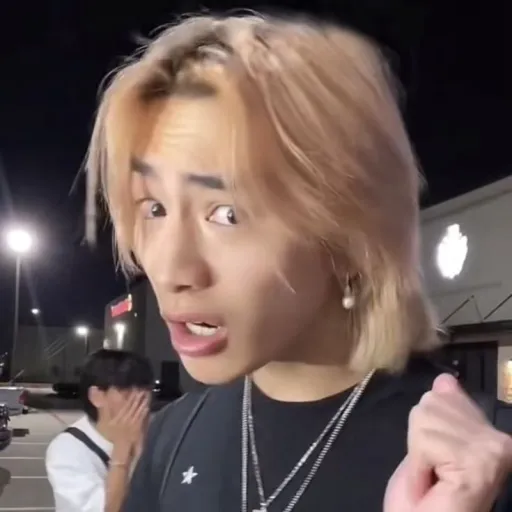 creator ms._.backd00r's avatar