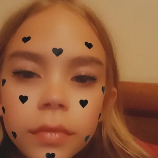 creator U-dCYxwSjECDWY2's avatar