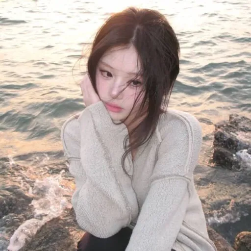 creator ~`|Yubin|`~'s avatar