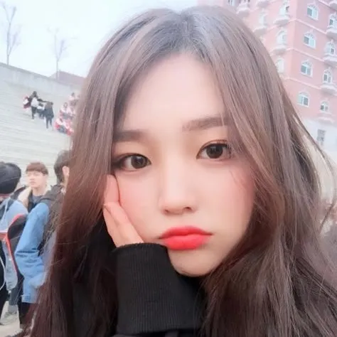 creator A Kpop stan ✨🎀✨'s avatar