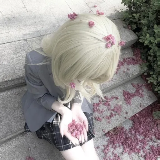 creator 𑁍ܓ🌷˚₊'s avatar