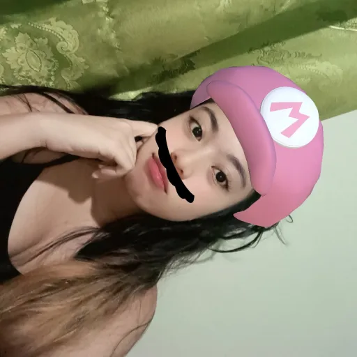 creator Chaerynn's avatar