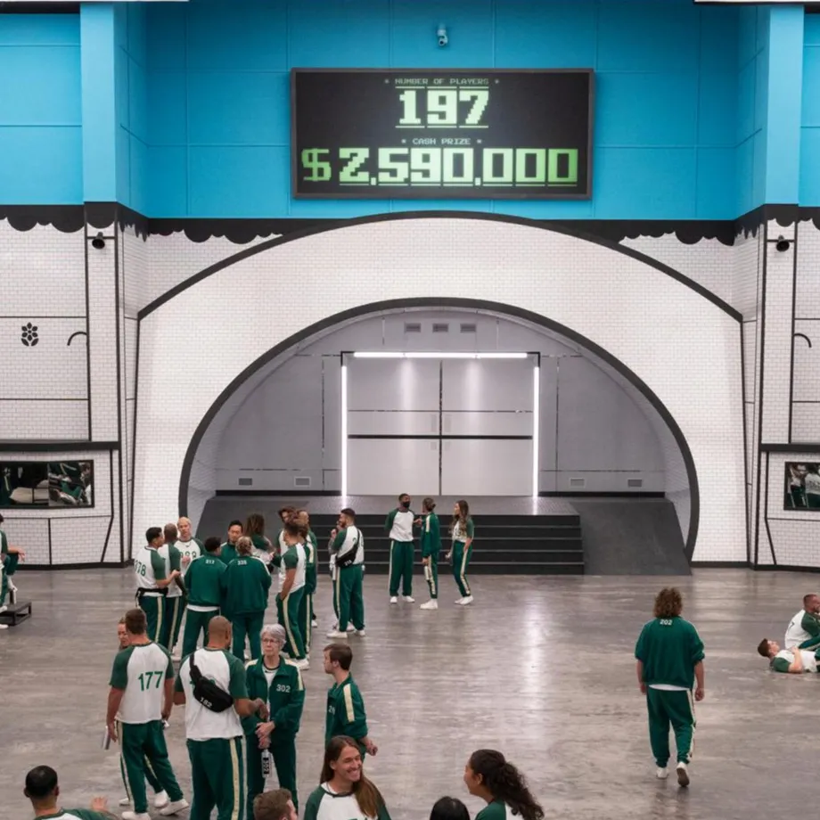 chat with ai character: DSMP Squid Games