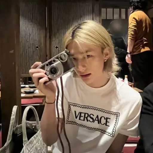 creator Hyunjin's wife: )'s avatar