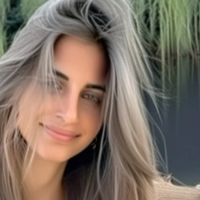 chat with ai character: Haylie 