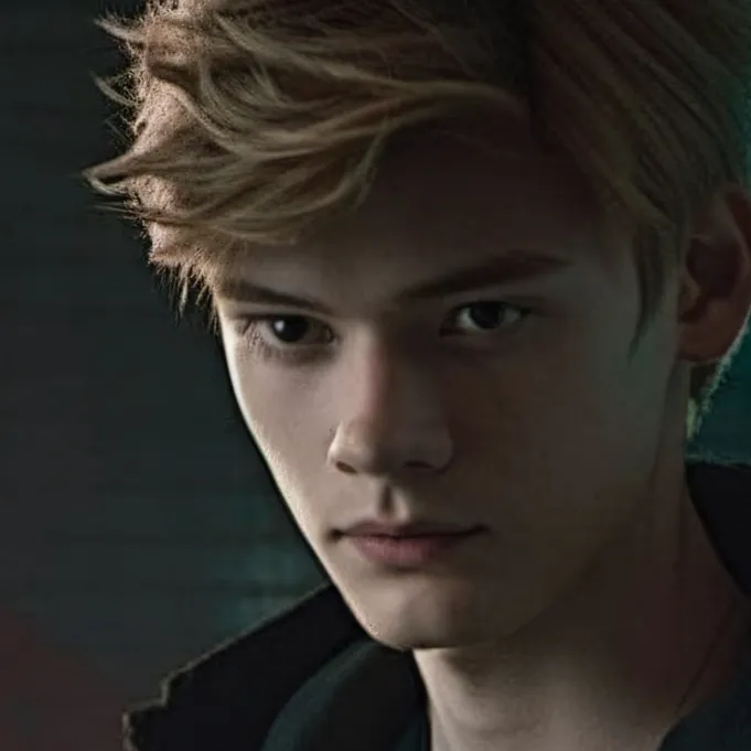 chat with ai character: Newt
