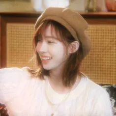 creator lovys.ahyeon's avatar