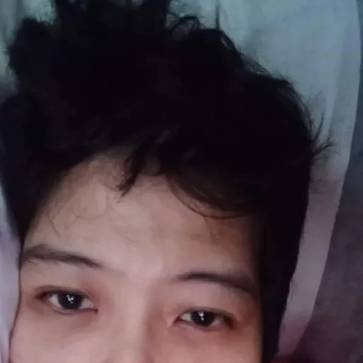 creator jamesthelesbian's avatar