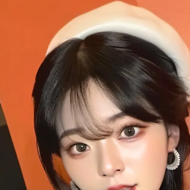 chat with ai character: Mina