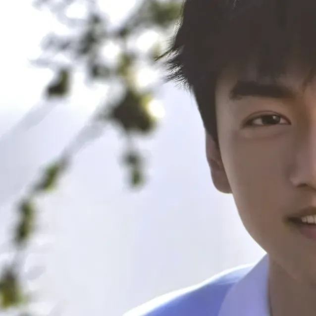 chat with ai character: calix