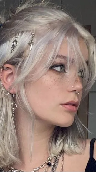 ai character: Meris background