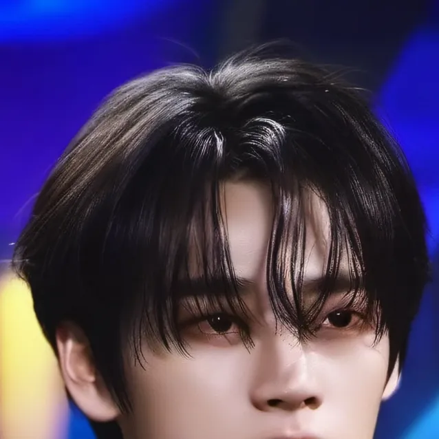 chat with ai character: pre-debut Skz