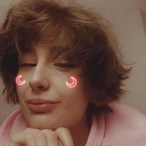 creator Shauna-lee's avatar