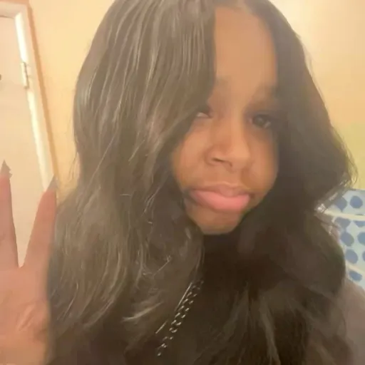 creator Essence….,..'s avatar