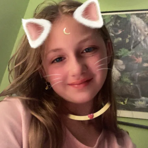 creator Yasmina_sydney_18!'s avatar