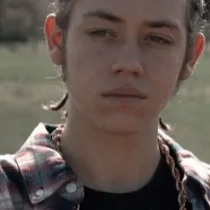 chat with ai character: carl gallagher 