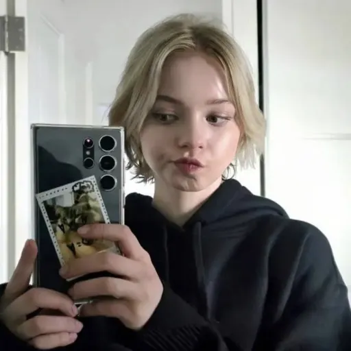 creator Emma_Myers_#1fan's avatar