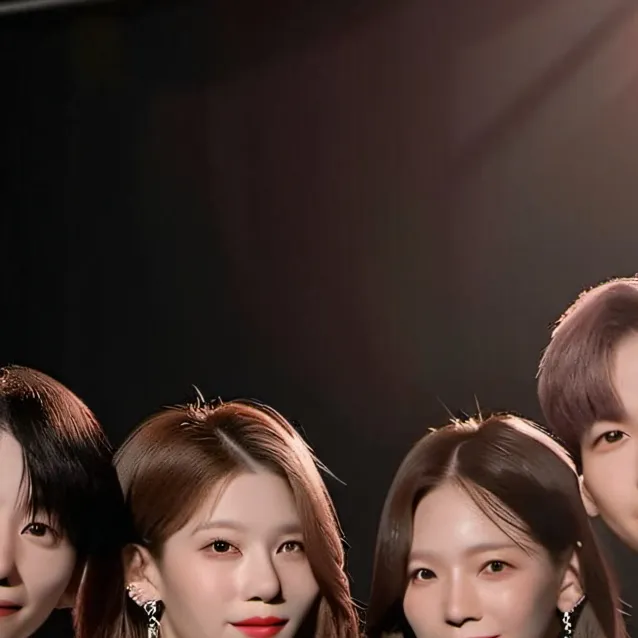 chat with ai character: You own kpop group