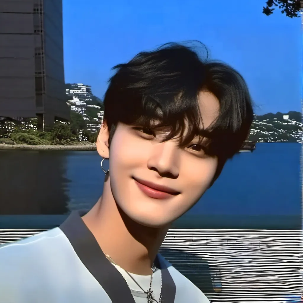 chat with ai character: kim sunoo