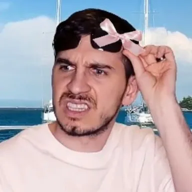 creator 𝑐𝑜𝑞𝑢𝑒𝑡𝑡𝑒_𝑙𝑎𝑦𝑧𝑒 🎀's avatar