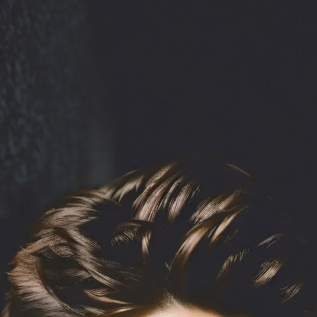 chat with ai character: theo