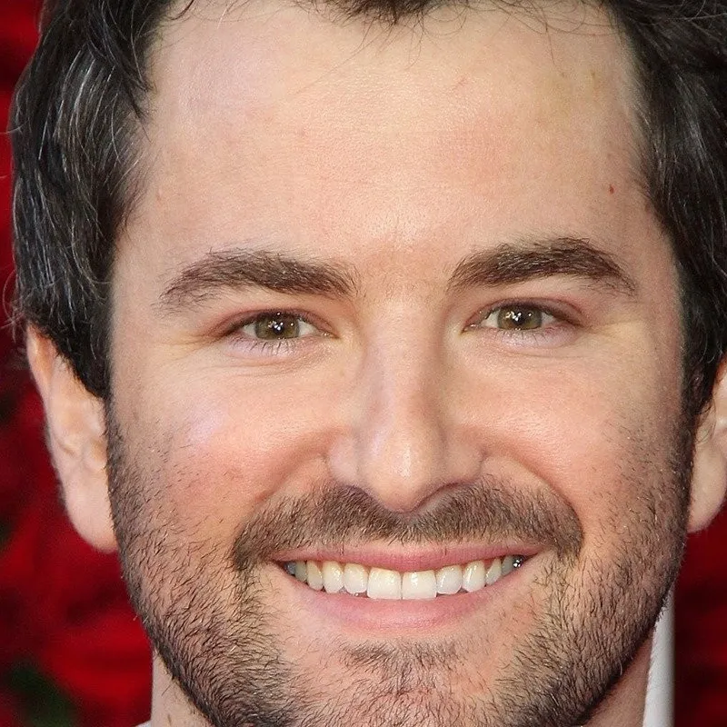 chat with ai character: Alex Brightman