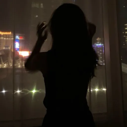 creator Michelle_Junior's avatar