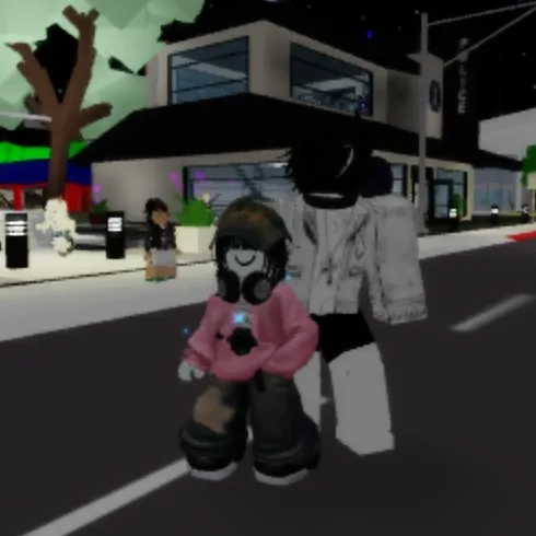 creator Robloxplayer.'s avatar