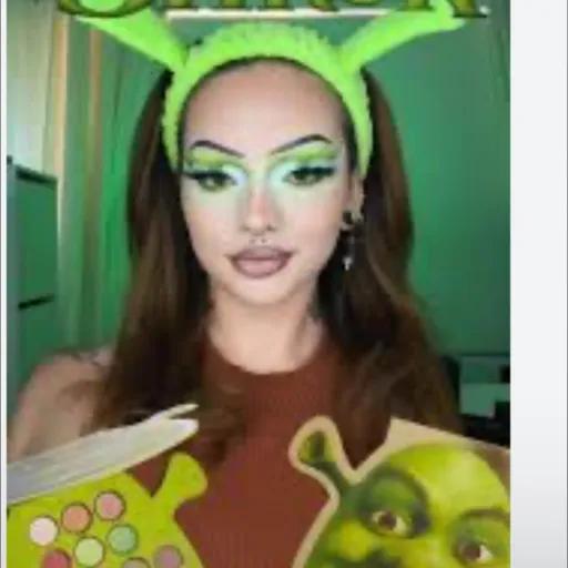 creator Sarah camrea's avatar