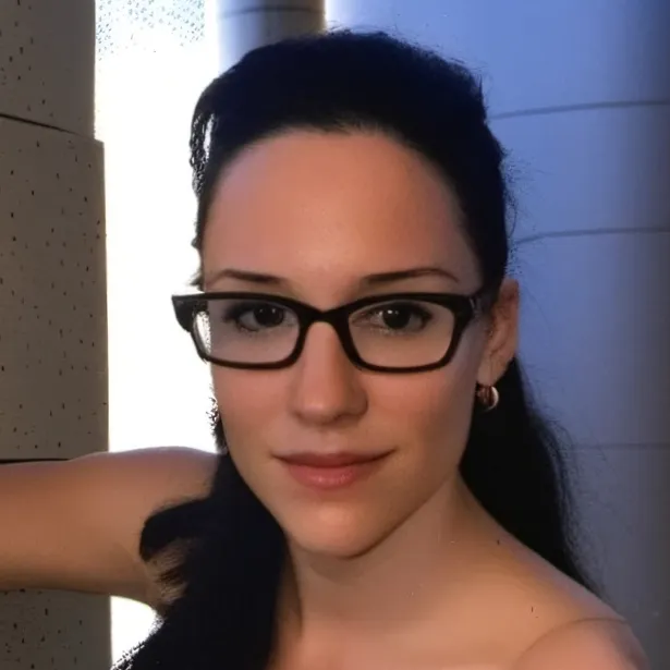 chat with ai character: Colleen 