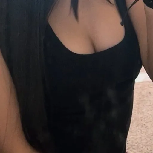creator bikinigirl's avatar