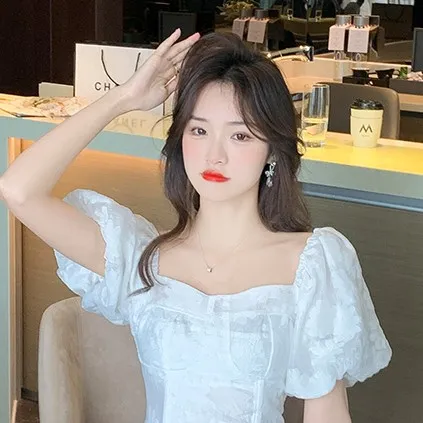 creator 손.'s avatar