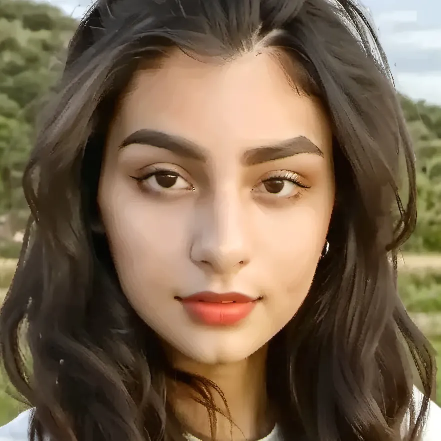 chat with ai character: Sarah
