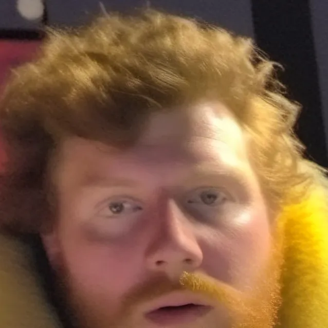 chat with ai character: female casoh