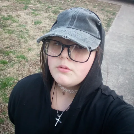 creator Layla.28's avatar