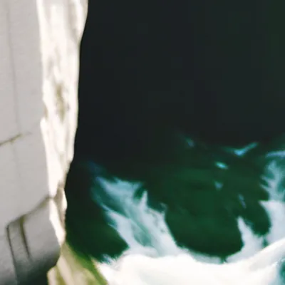 chat with ai character: Trap house