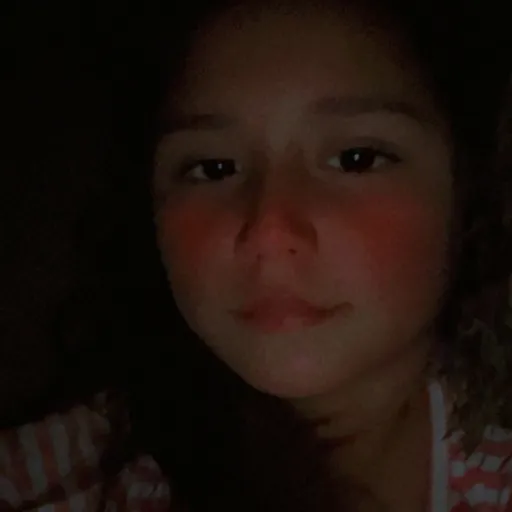 creator Camila.l's avatar