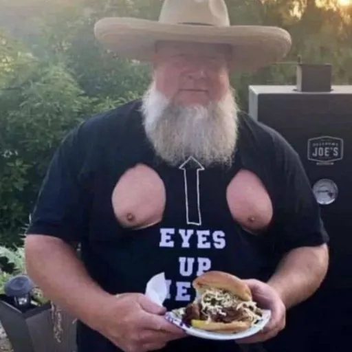 creator Oak tree's avatar