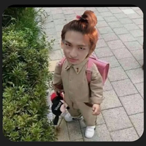 creator Somebody weird's avatar