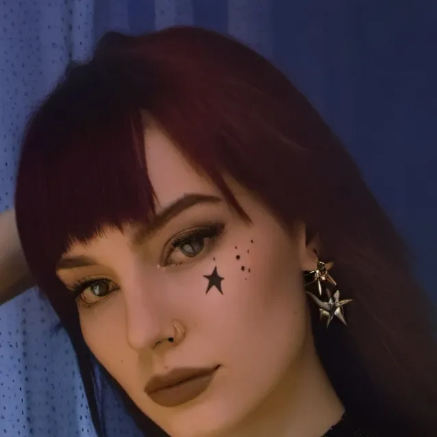 chat with ai character: Niki ur Girlfriend