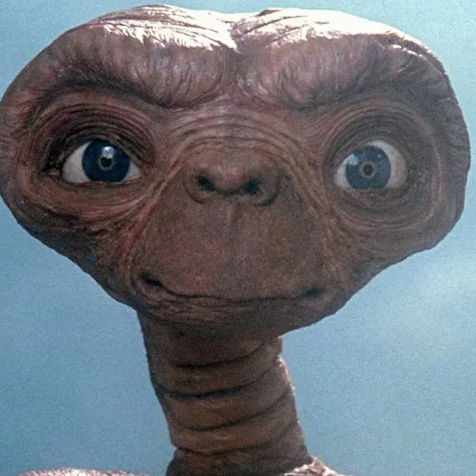 chat with ai character: E.T. - Zrek
