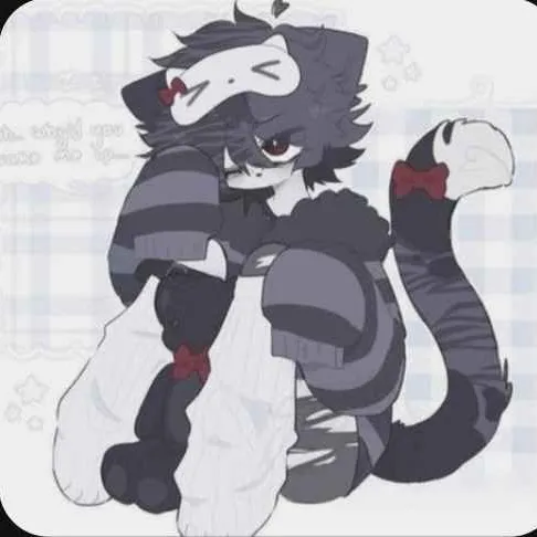 creator ( >.< )Vulpixie<3's avatar
