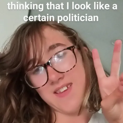 creator POLITICAL VIBES 💅🏻's avatar