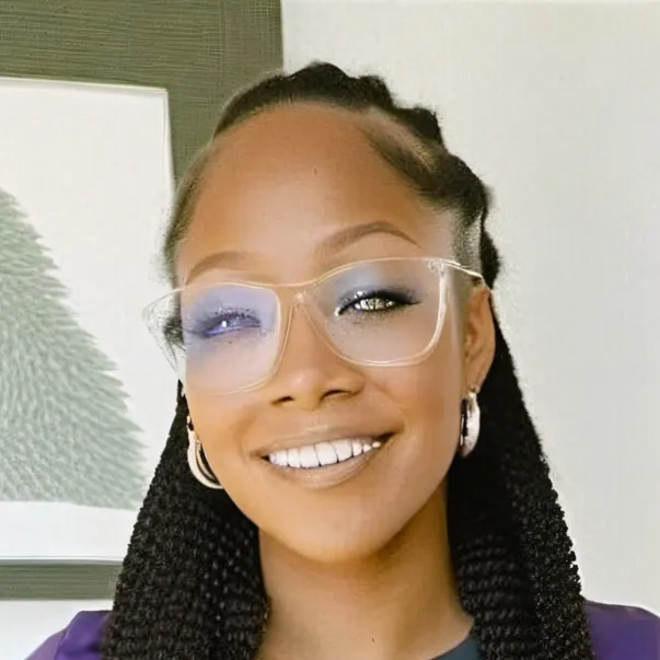 chat with ai character: Nicole 