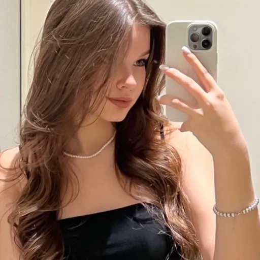 creator estiline 🌸's avatar