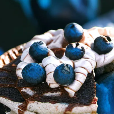 chat with ai character: Izzy